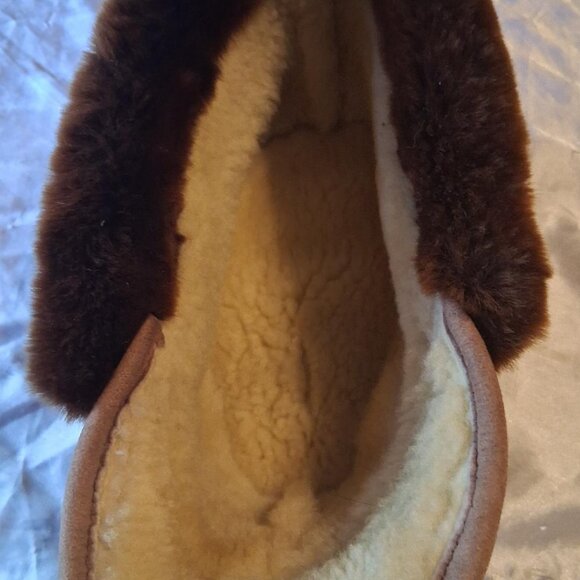 Vintage Tan Suede Sherpa Lined Hat with Faux Fur Ear Flaps - Picture 2 of 6